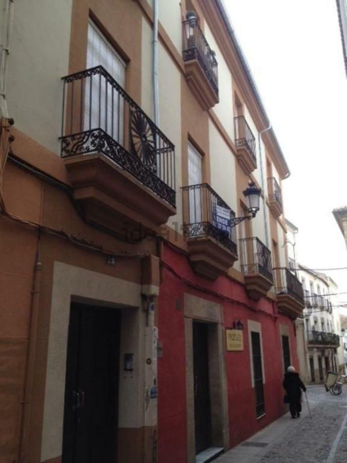 Adama Apartamento Turistico Caces Zewnętrze zdjęcie